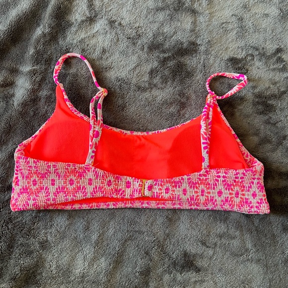 Pink Patterned Bikini Top - Picture 2 of 3